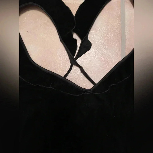 VICTORIAS SECRET Black Velvet Ruffled One Piece Romper With Adjustable Straps; L - Picture 3 of 7